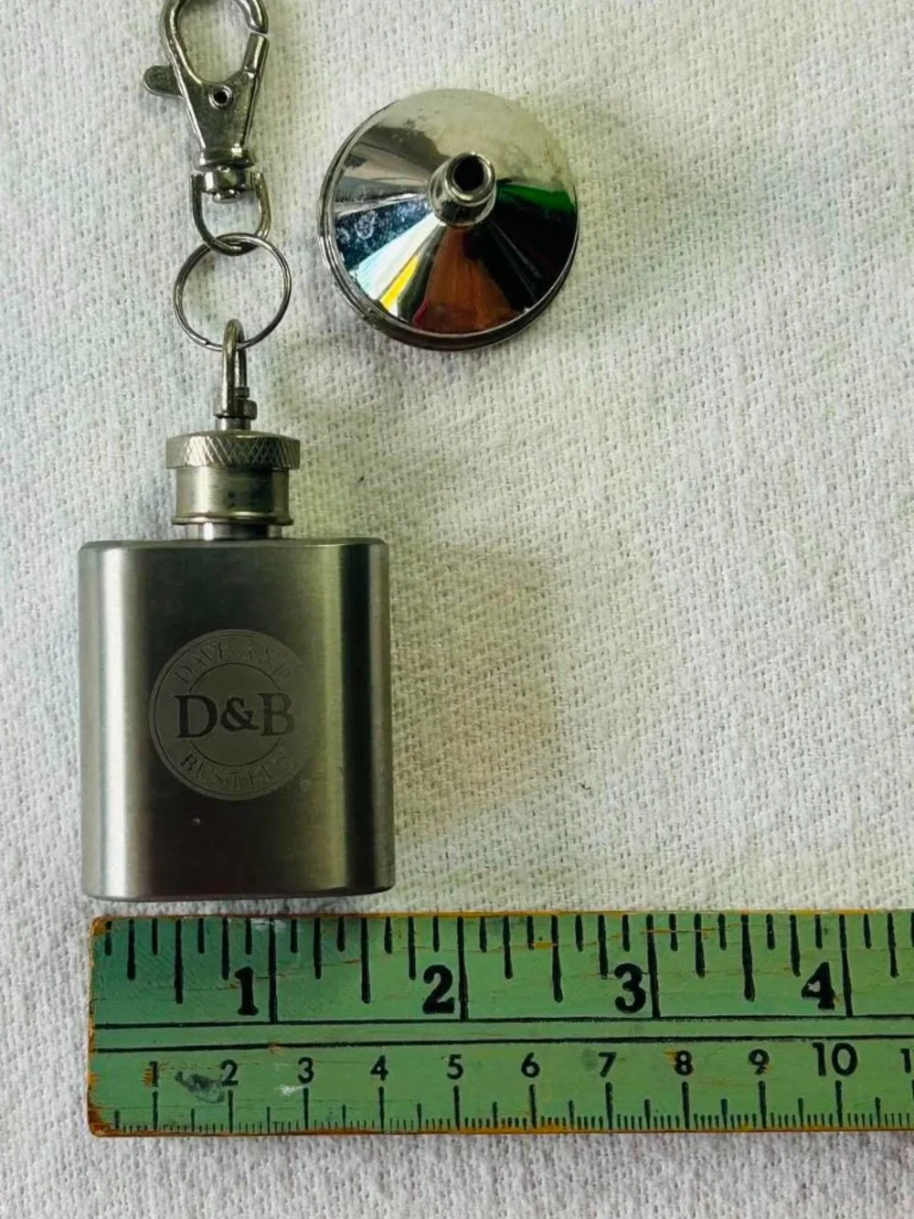 Dave & Busters 1 OZ Stainless Steel Keychain Flask with Funnel Never Used NWOT